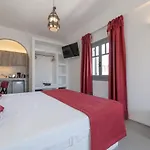 Black Coast Santorini Hotel