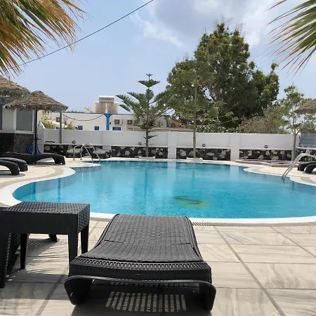 Black Coast Santorini