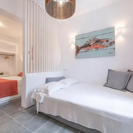 Black Coast Santorini Периволос