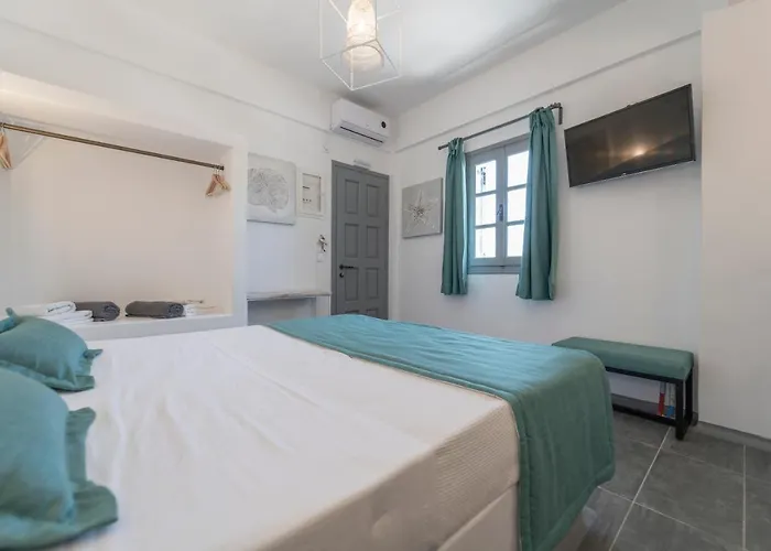 Black Coast Santorini Hotell *