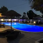 ホテル Black Coast Santorini