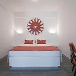 Black Coast Santorini * ペリヴォラス