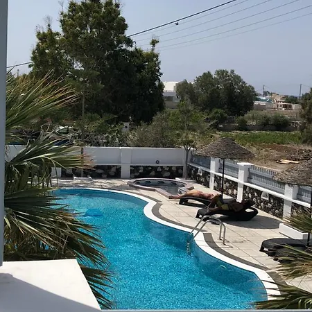 Blackcoast Santorini Отель Периволос