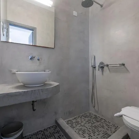 Отель Blackcoast Santorini