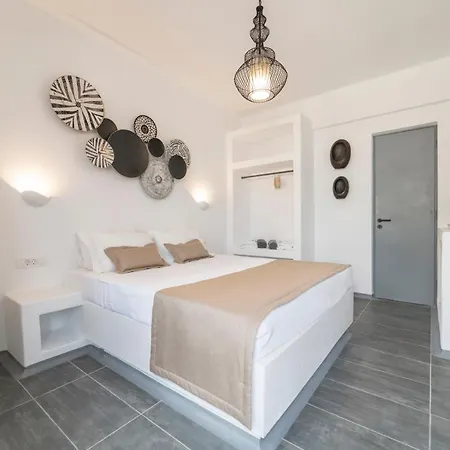 Black Coast Santorini Отель Периволос