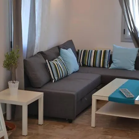 Black Coast Santorini *