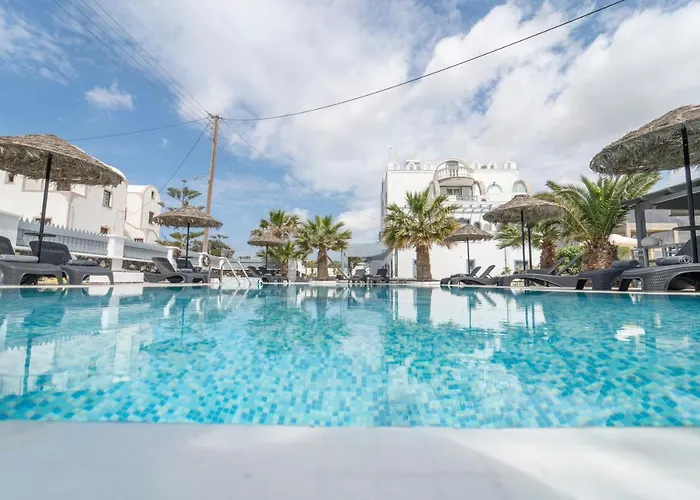 Black Coast Santorini Hotel *