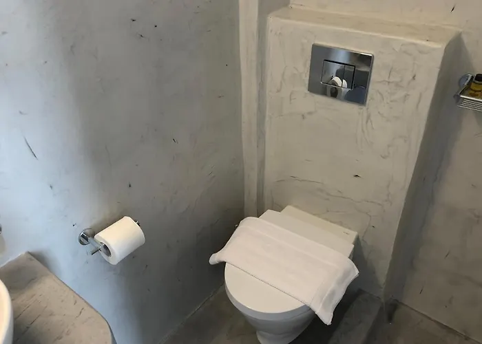 Hotel Black Coast Santorini Perivolos (Santorini)