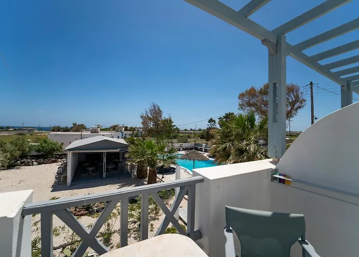 Black Coast Santorini Perivolos (Santorini)