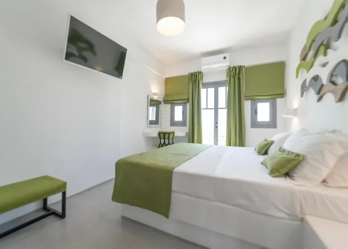 Black Coast Santorini