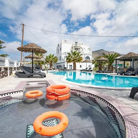 Black Coast Santorini