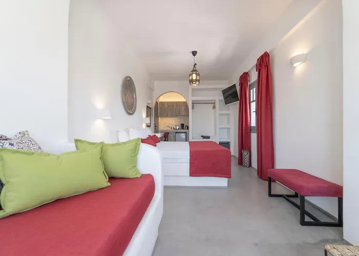 Black Coast Santorini Hotel