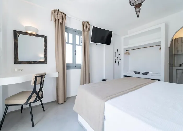 Black Coast Santorini Hotel Playa de Perivolos